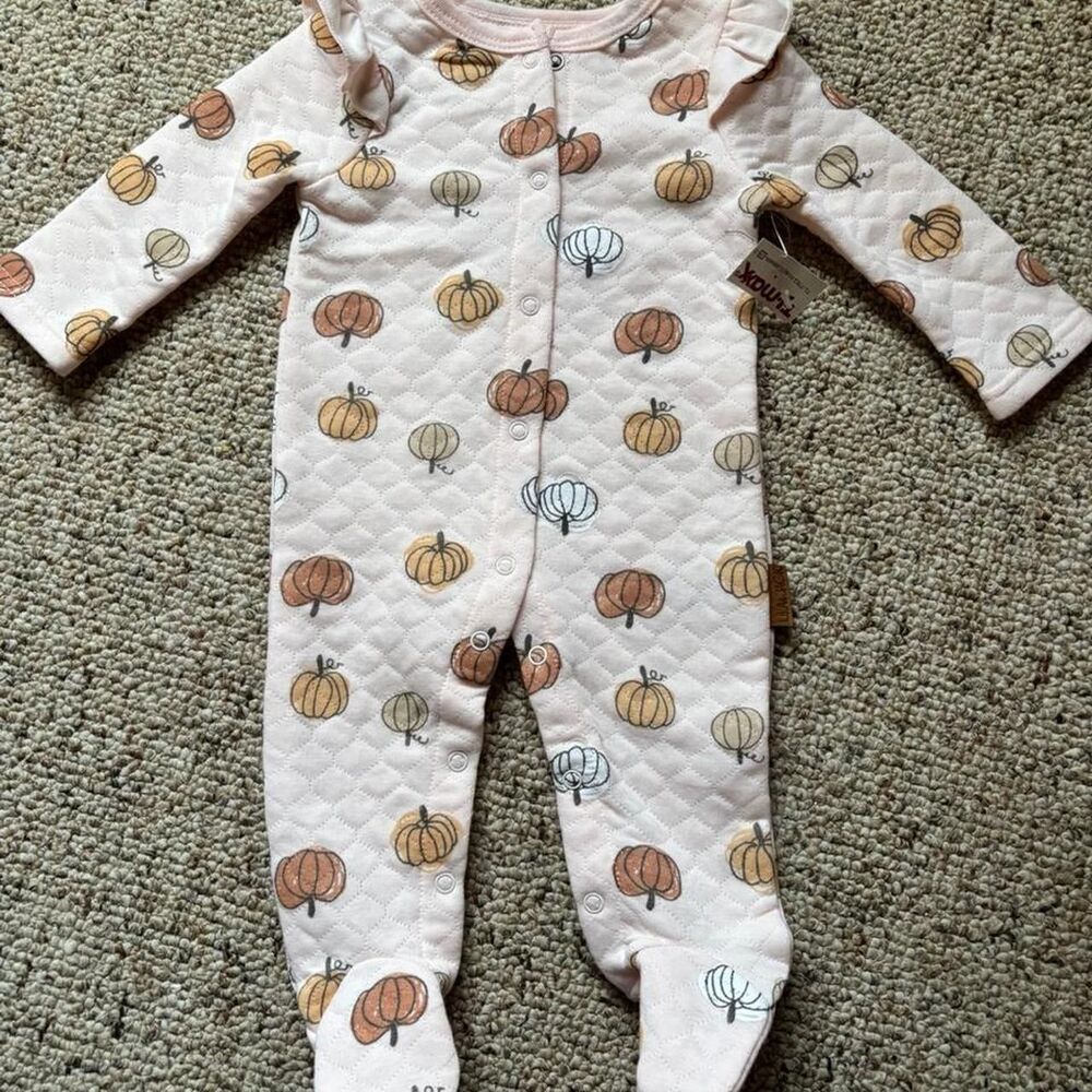 NWT Lily & Jack Baby Sleepsuit Pink with Pumpkins 3-6 Months